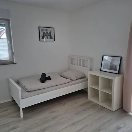 Appartement Monteurwohnung In *